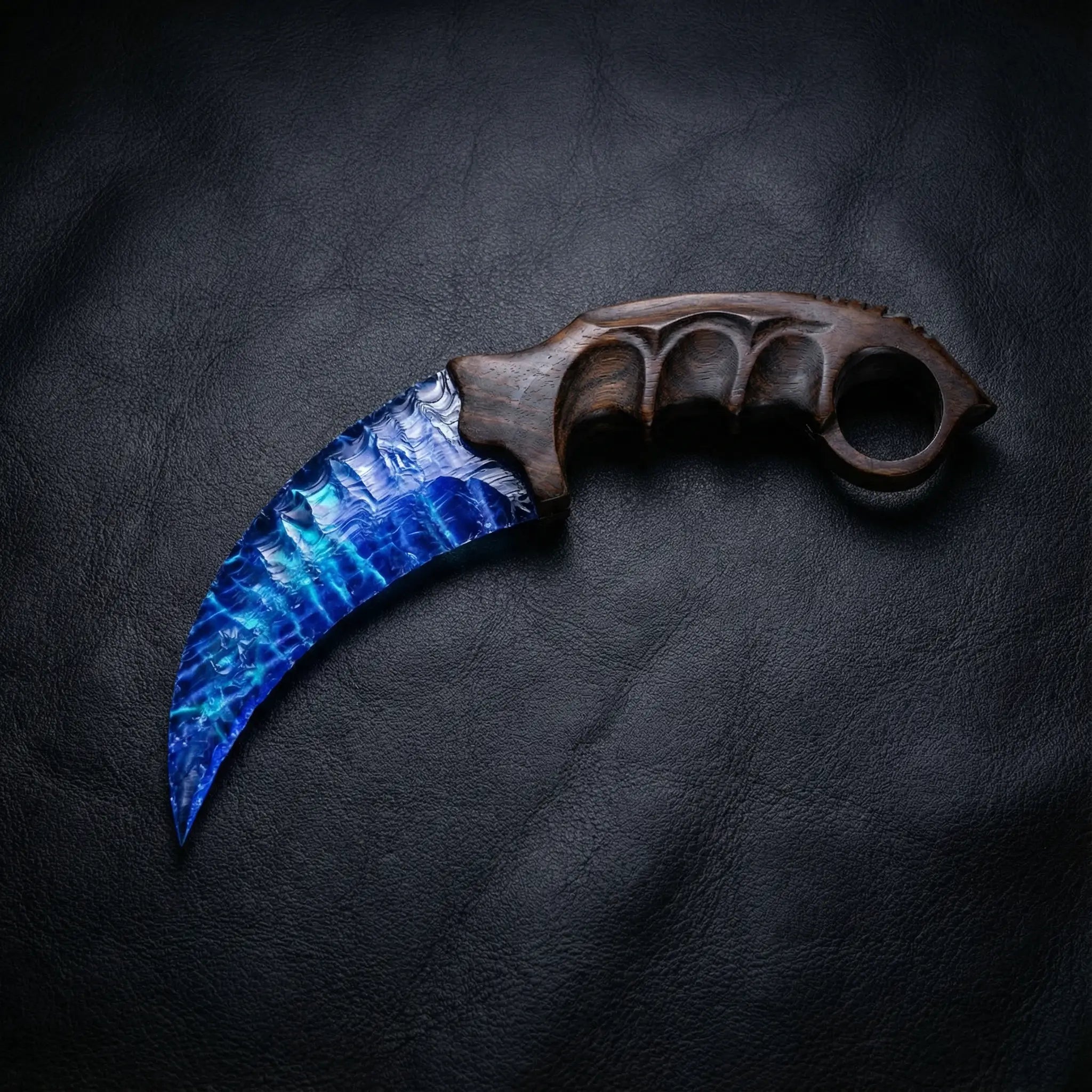 Sapphire Claw Knife